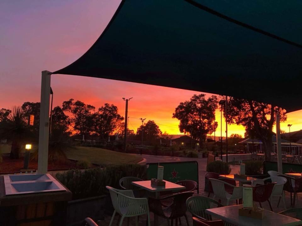 Novotel Vines Resort Swan Valley The Vines Bagian luar foto
