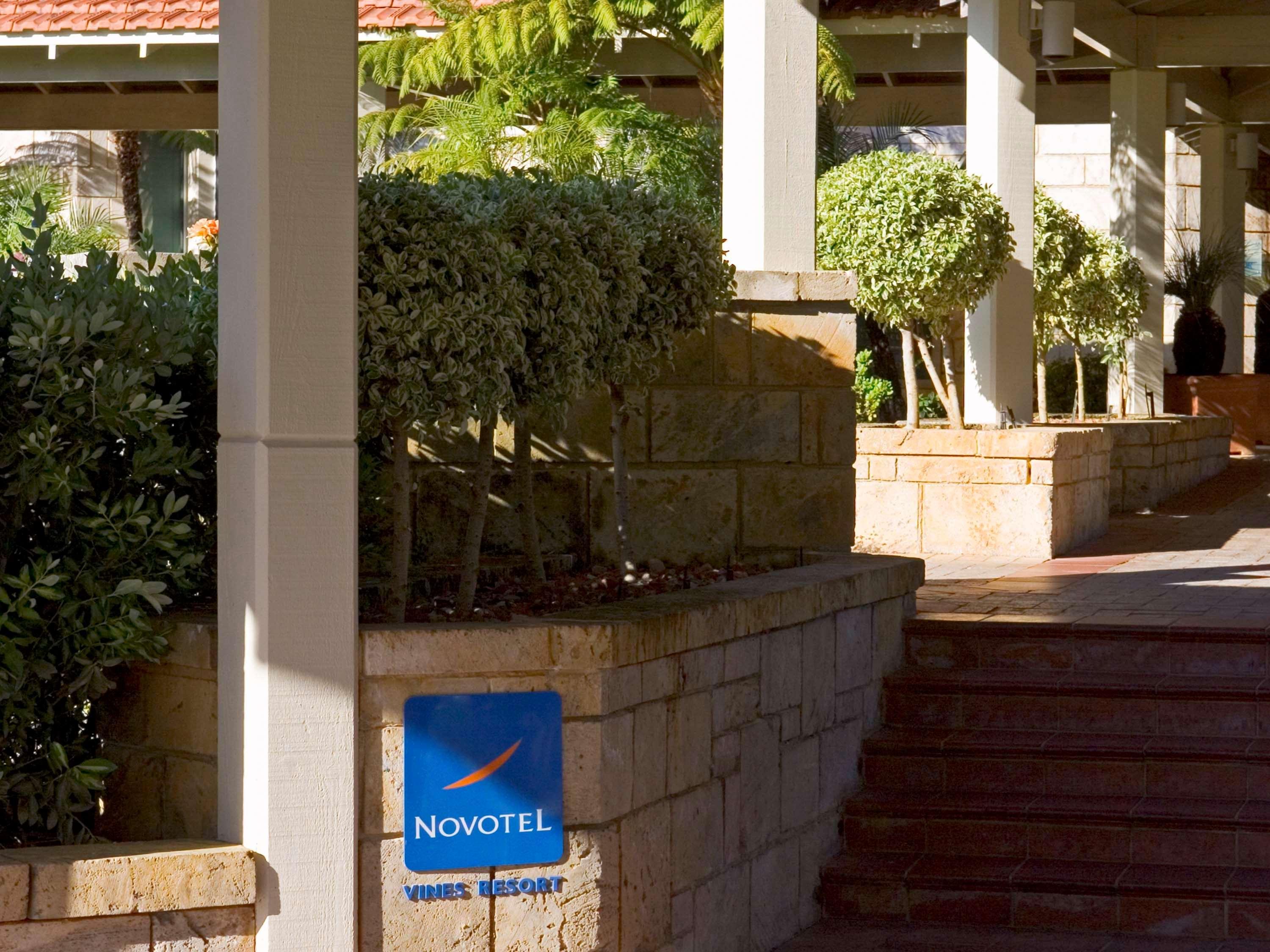 Novotel Vines Resort Swan Valley The Vines Bagian luar foto