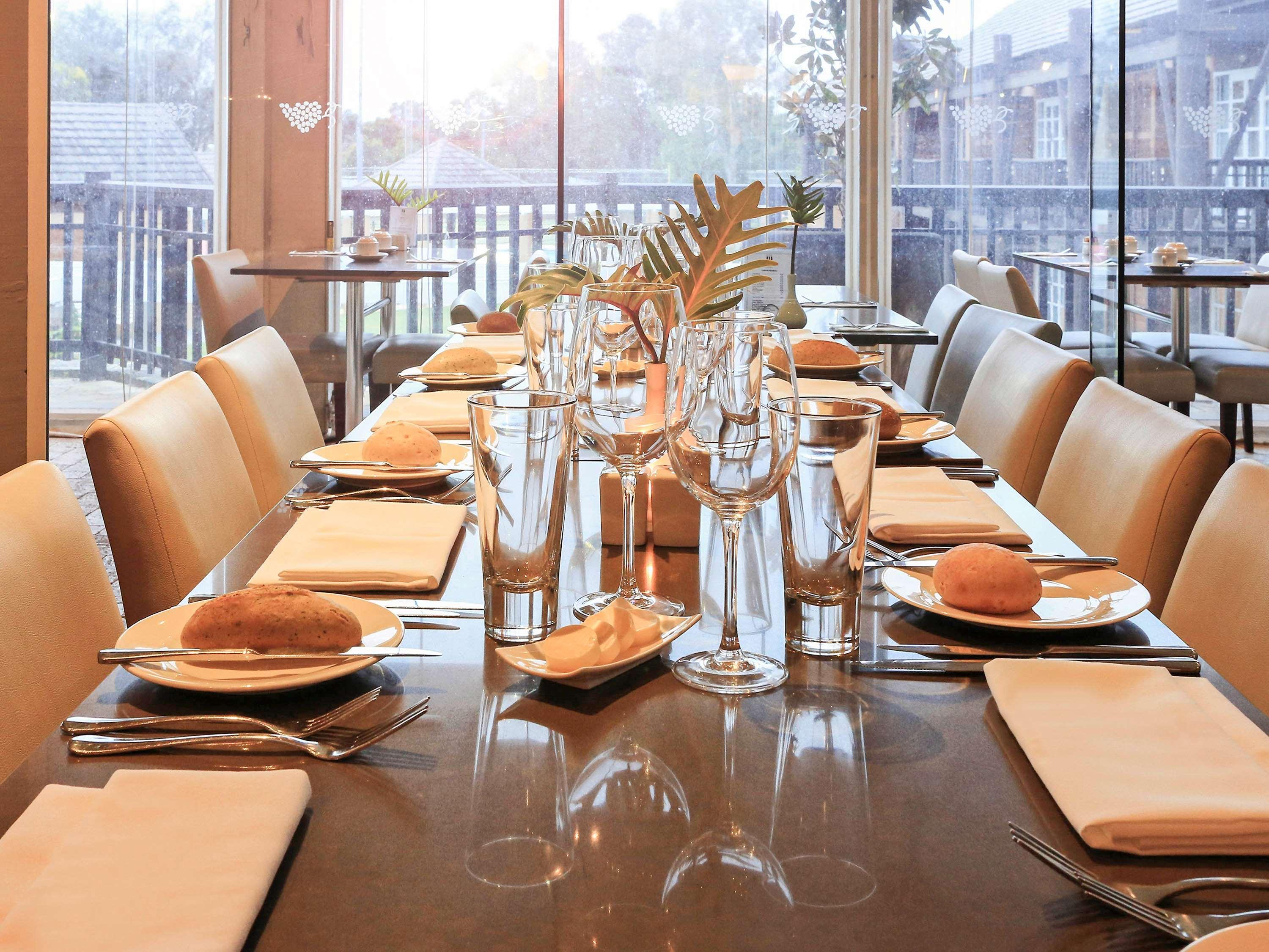 Novotel Vines Resort Swan Valley The Vines Bagian luar foto