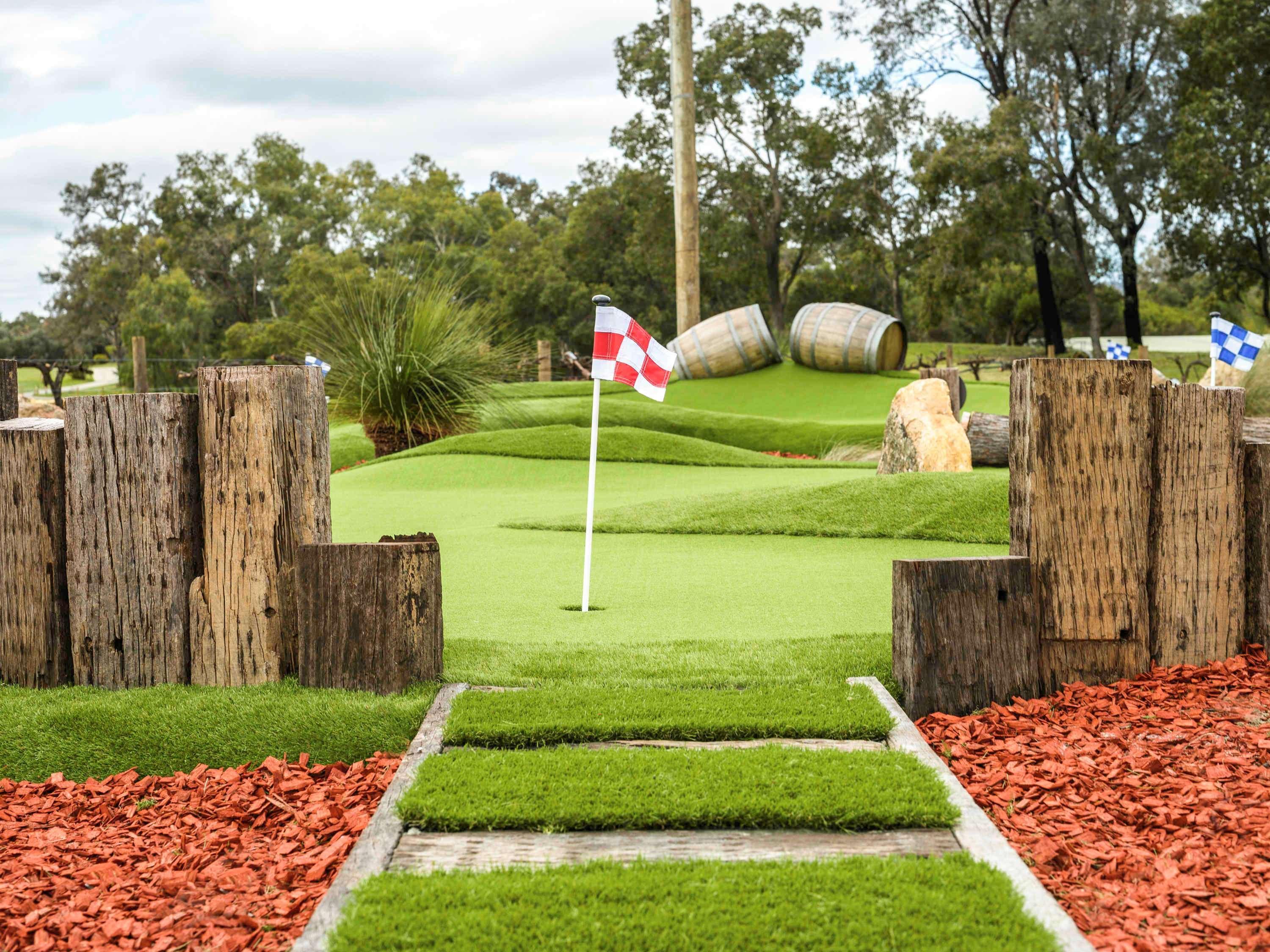 Novotel Vines Resort Swan Valley The Vines Bagian luar foto