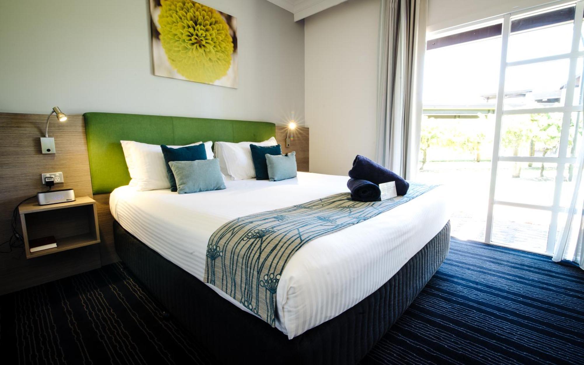 Novotel Vines Resort Swan Valley The Vines Bagian luar foto