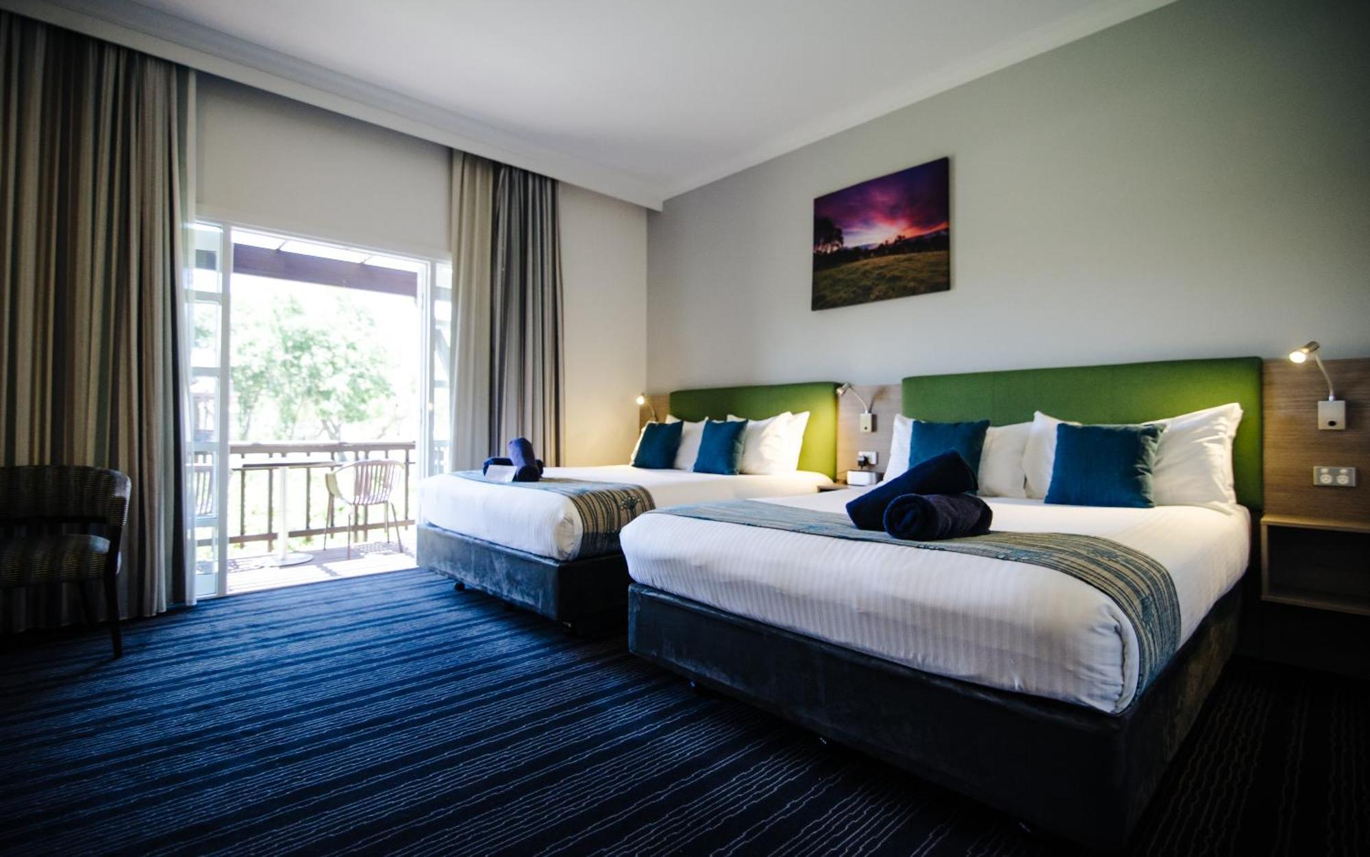 Novotel Vines Resort Swan Valley The Vines Bagian luar foto