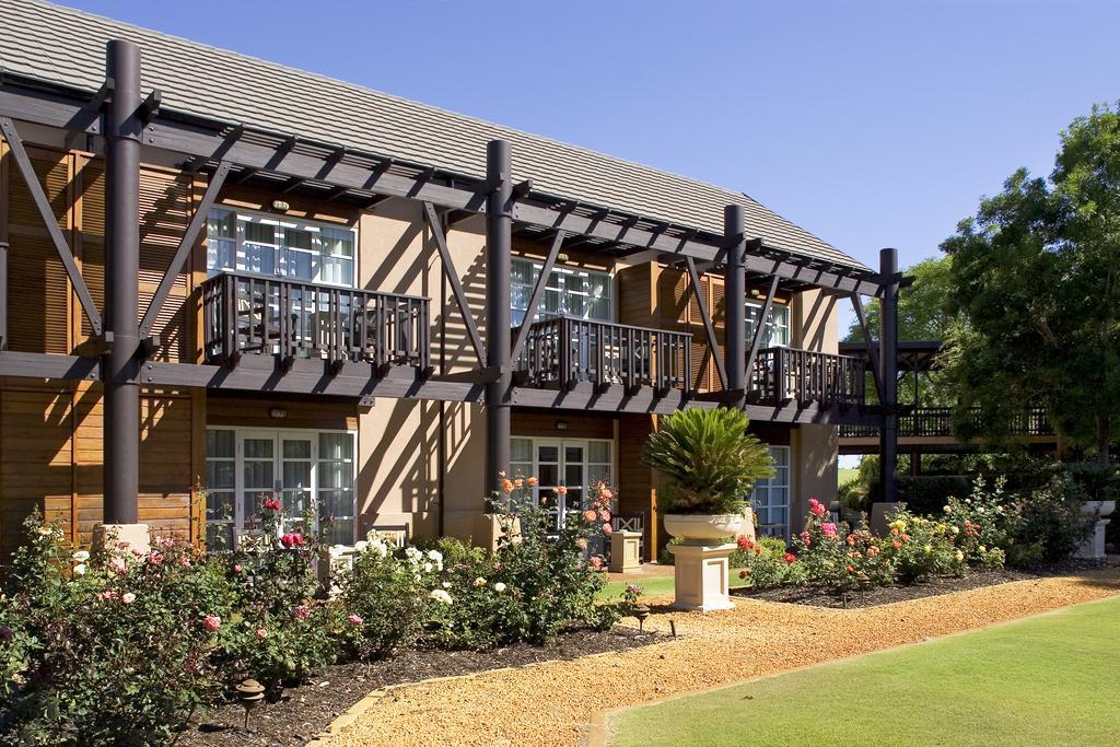 Novotel Vines Resort Swan Valley The Vines Bagian luar foto
