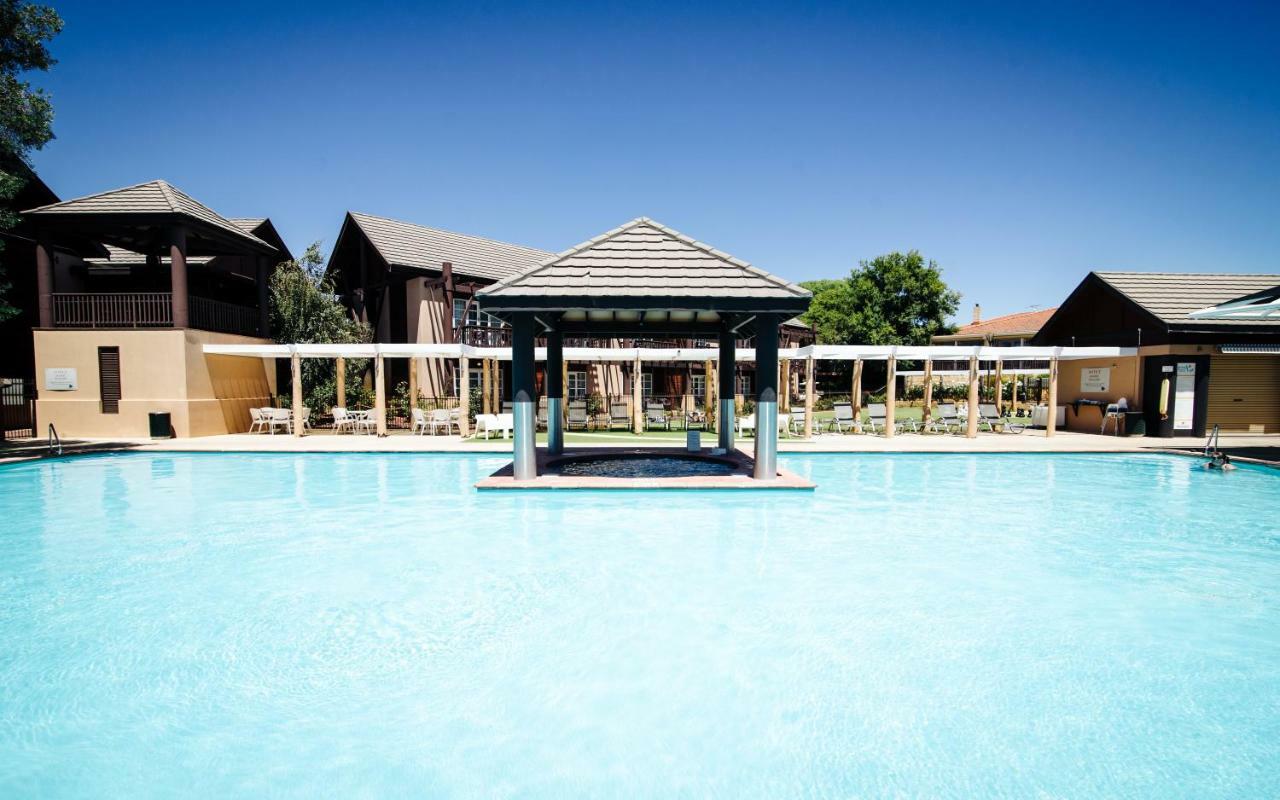 Novotel Vines Resort Swan Valley The Vines Bagian luar foto